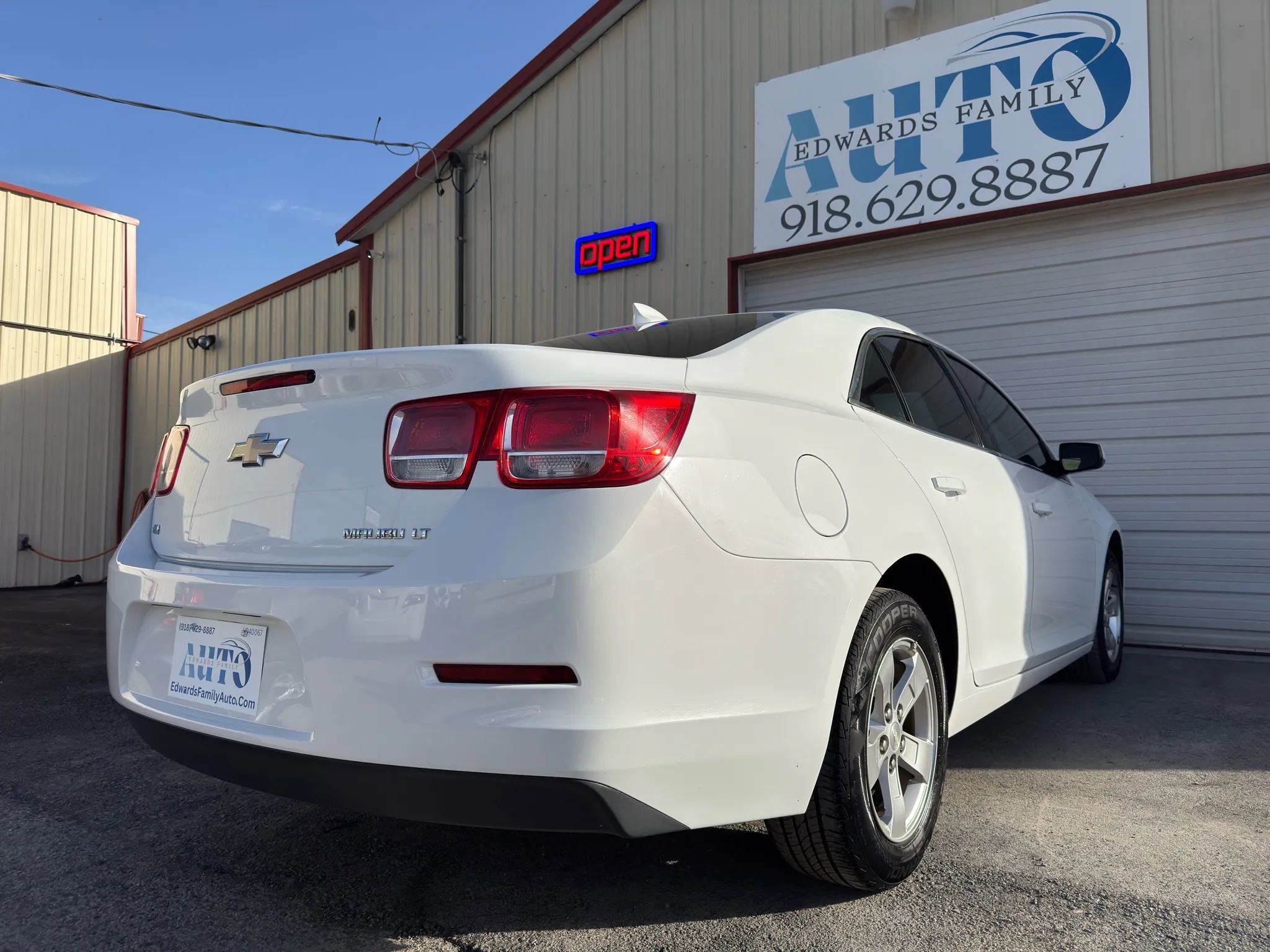 Used 2016 Chevrolet Malibu LT FWD image 25