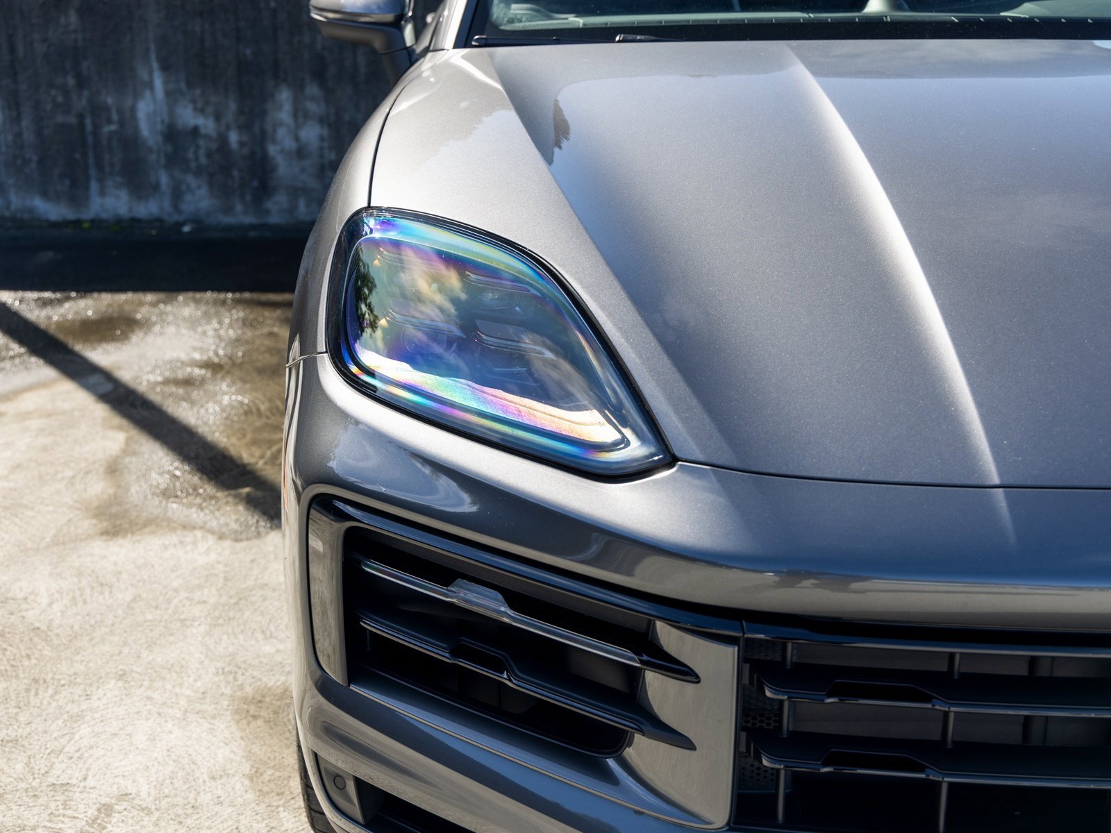 Certified 2025 Porsche Cayenne Coupe image 14