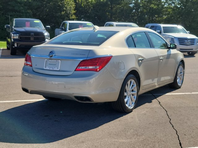 Used 2015 Buick LaCrosse FWD image 3