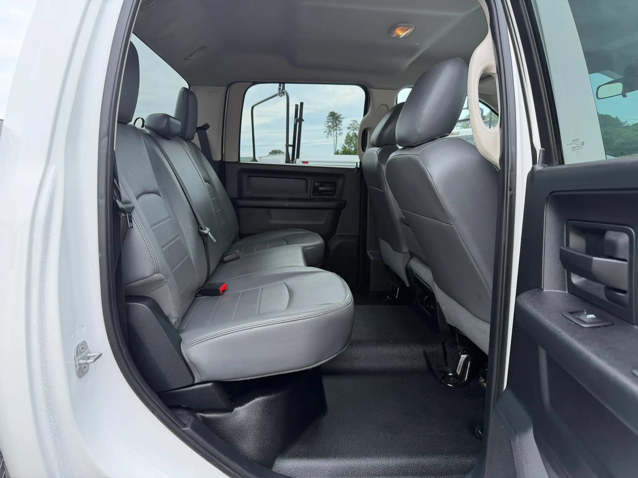 Used 2014 RAM 3500 Tradesman AWD/4WD image 13