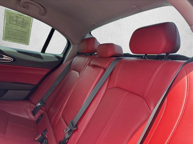 Used 2018 Alfa Romeo Giulia AWD image 24