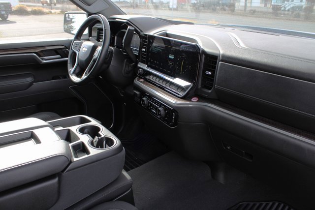Used 2025 Chevrolet Silverado 1500 LT image 18