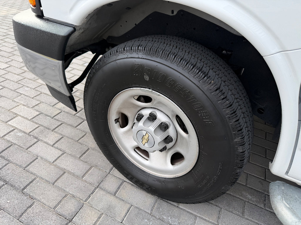 Used 2024 Chevrolet Express 2500 w/ Driver Convenience Package image 11