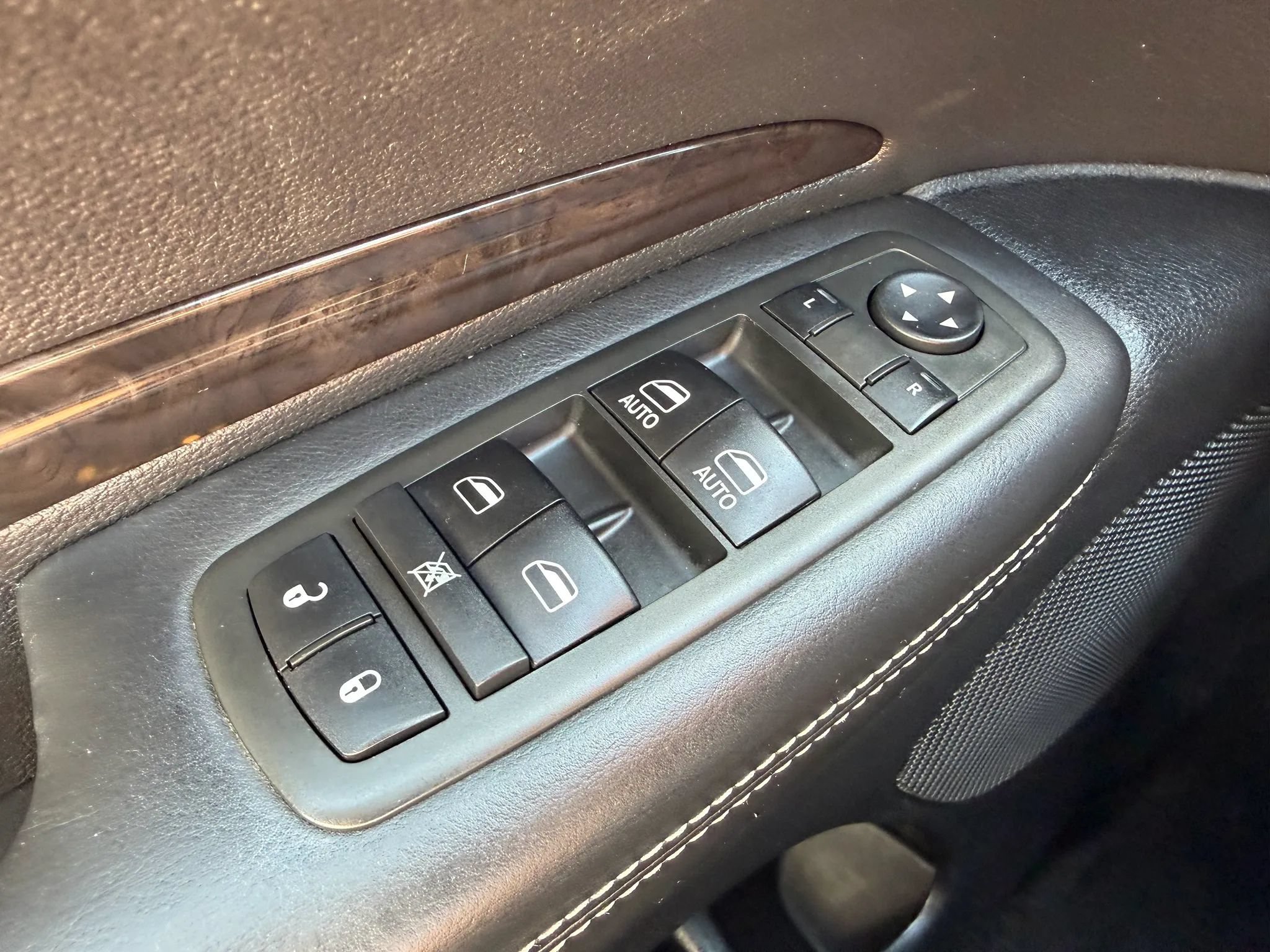 Used 2013 Dodge Durango Citadel w/ Technology Group AWD/4WD image 34