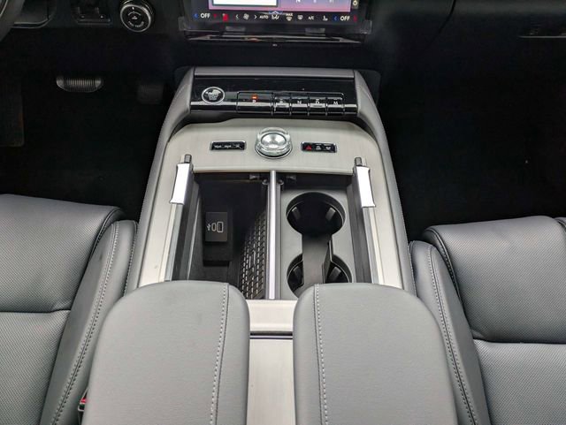 New 2026 Lincoln Navigator L Reserve w/ Jet Appearance Package image 18