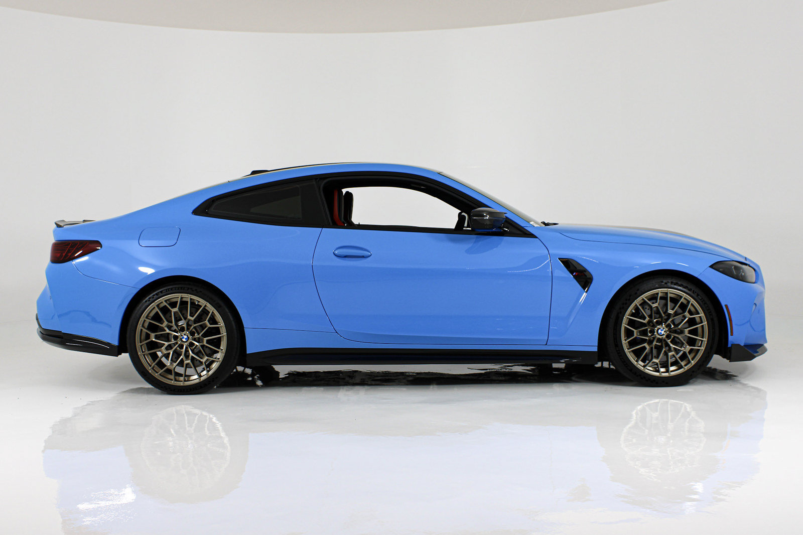 Used 2025 BMW M4 CS AWD/4WD image 10