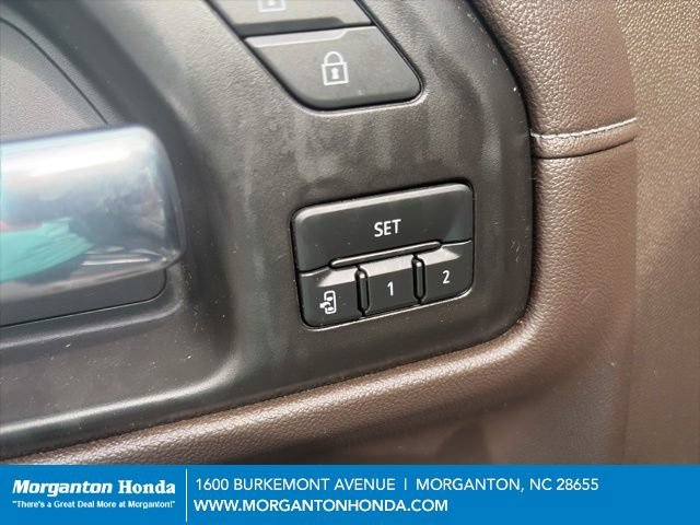 Used 2022 GMC Sierra 1500 SLT w/ SLT Premium Plus Package AWD/4WD image 14