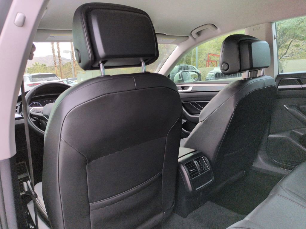 Used 2021 Volkswagen Arteon SE w/ Luggage Net & Mats Package image 17