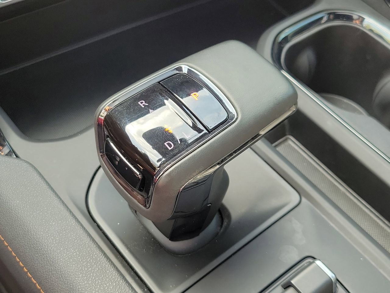 Used 2025 GMC Sierra 1500 AT4 w/ AT4 Premium Package image 27