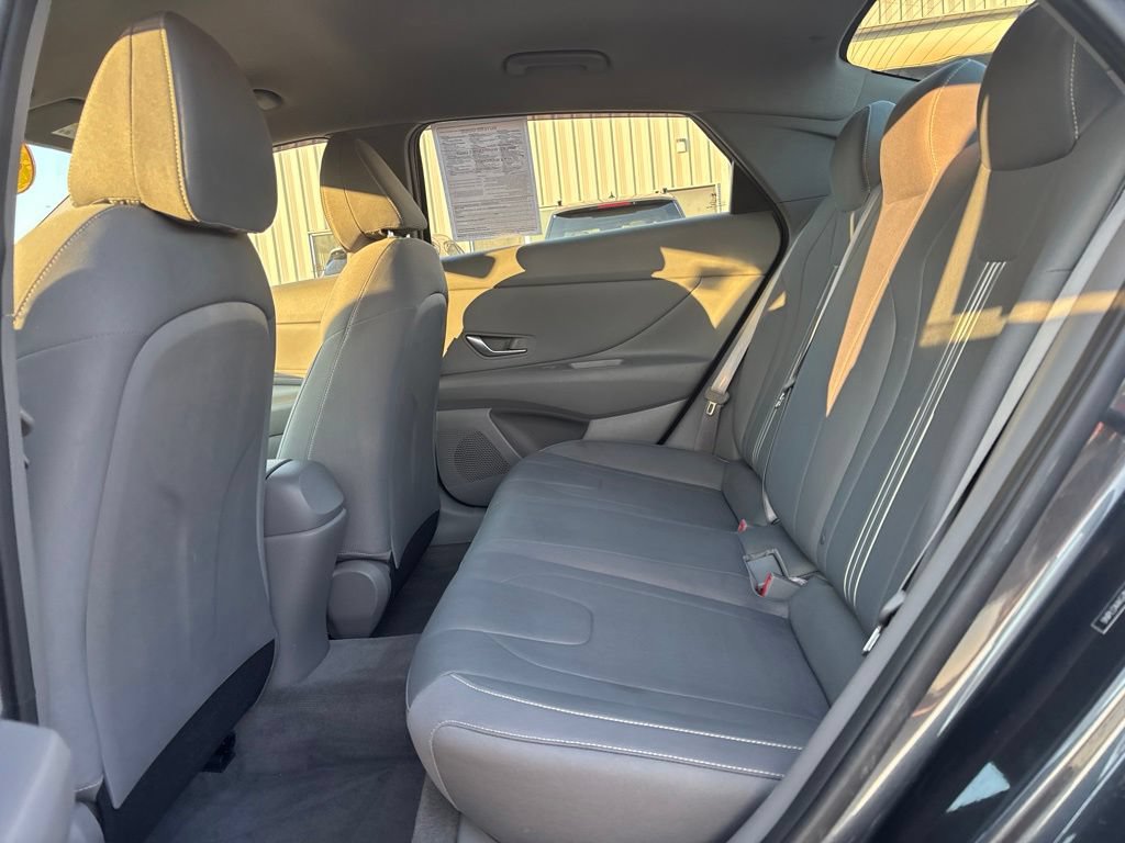 Used 2021 Hyundai Elantra SEL w/ Convenience Package FWD image 11