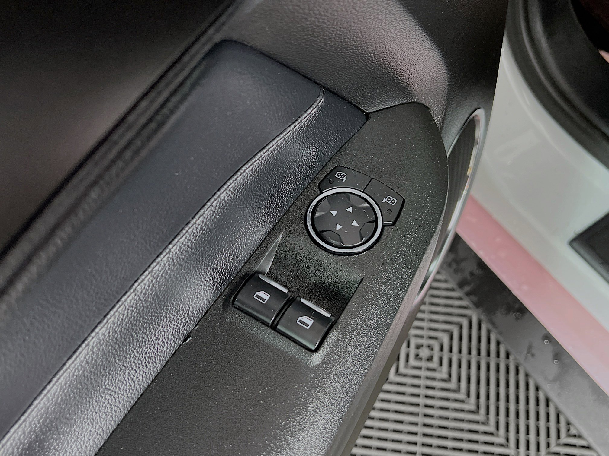 Used 2022 Ford Mustang Premium RWD image 12