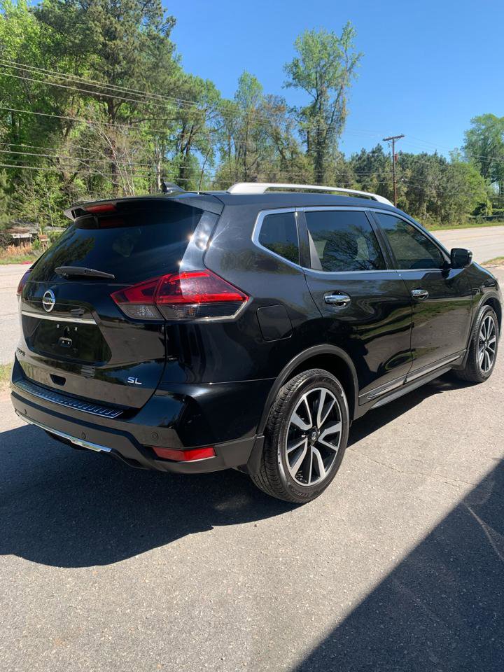 Used 2020 Nissan Rogue SL w/ Premium Package image 4