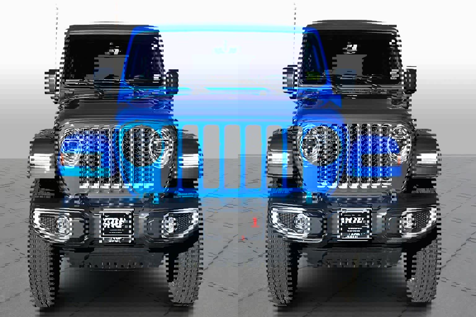 Used 2022 Jeep Wrangler Unlimited Sahara w/ Cold Weather Group image 3