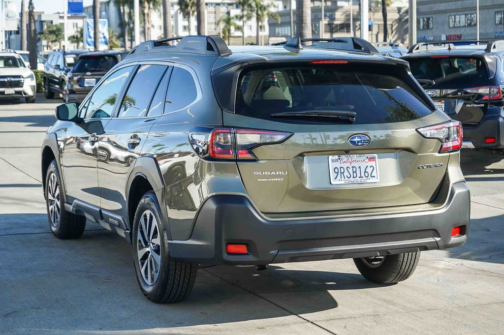 Certified 2025 Subaru Outback Premium image 7