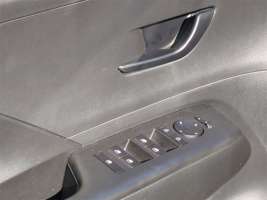 Certified 2026 Hyundai Kona SE image 11