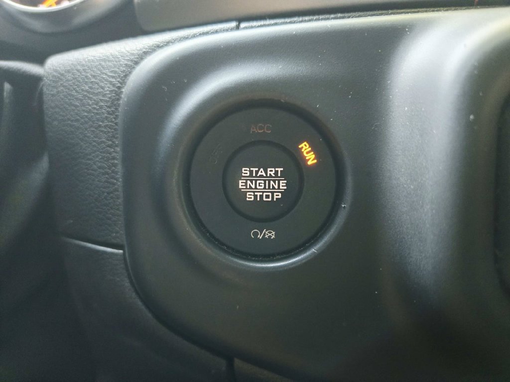 Used 2020 Jeep Wrangler Unlimited Sport S AWD/4WD image 32