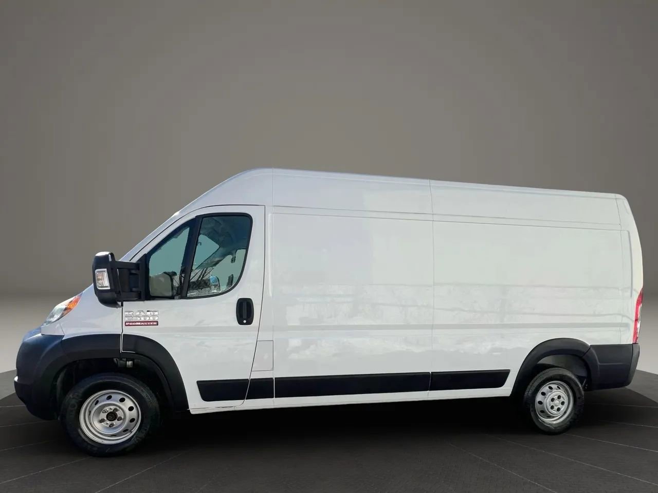 Used 2021 RAM ProMaster 2500 w/ Interior LED Lighting Group FWD image 8