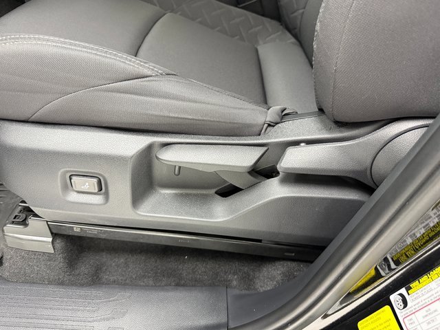 Used 2025 Toyota Tacoma SR5 image 27