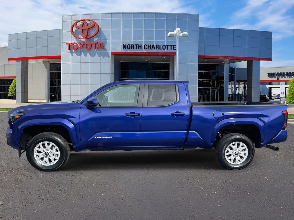 Used 2025 Toyota Tacoma SR5 image 7