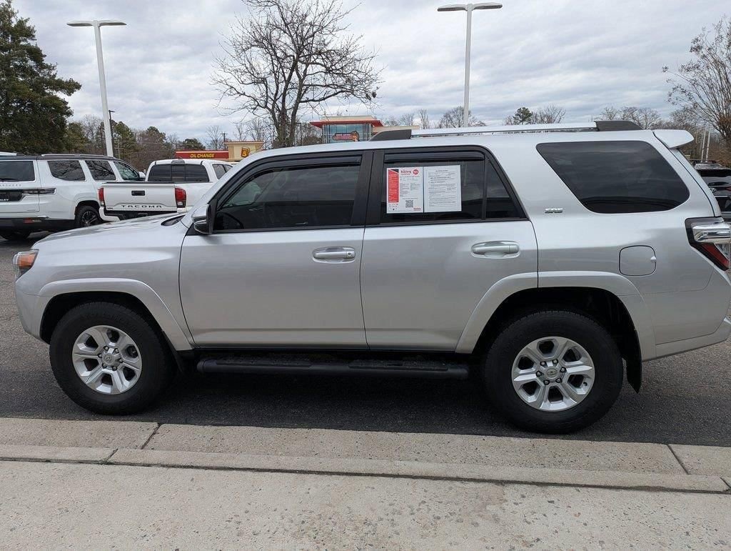Used 2022 Toyota 4Runner SR5 Premium w/ Moonroof Package image 5
