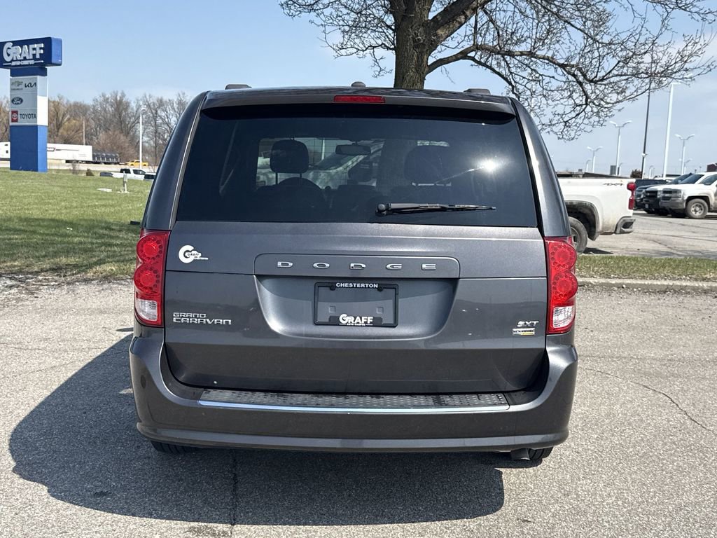 Used 2017 Dodge Grand Caravan SXT image 7