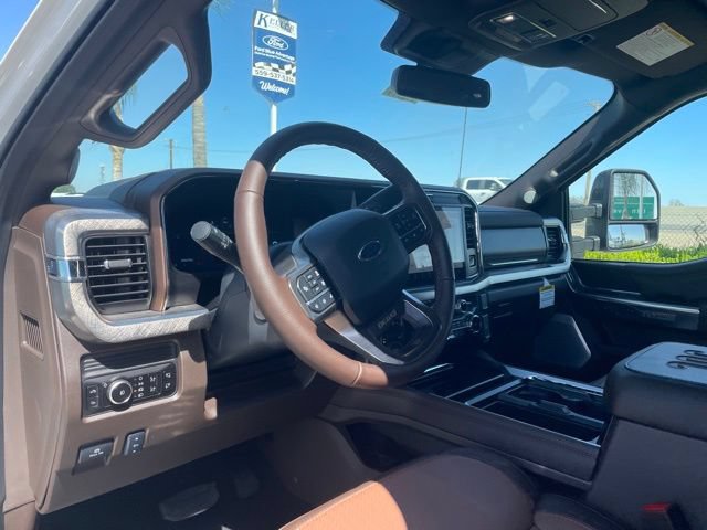 New 2026 Ford F250 King Ranch w/ FX4 Off-Road Package AWD/4WD image 9