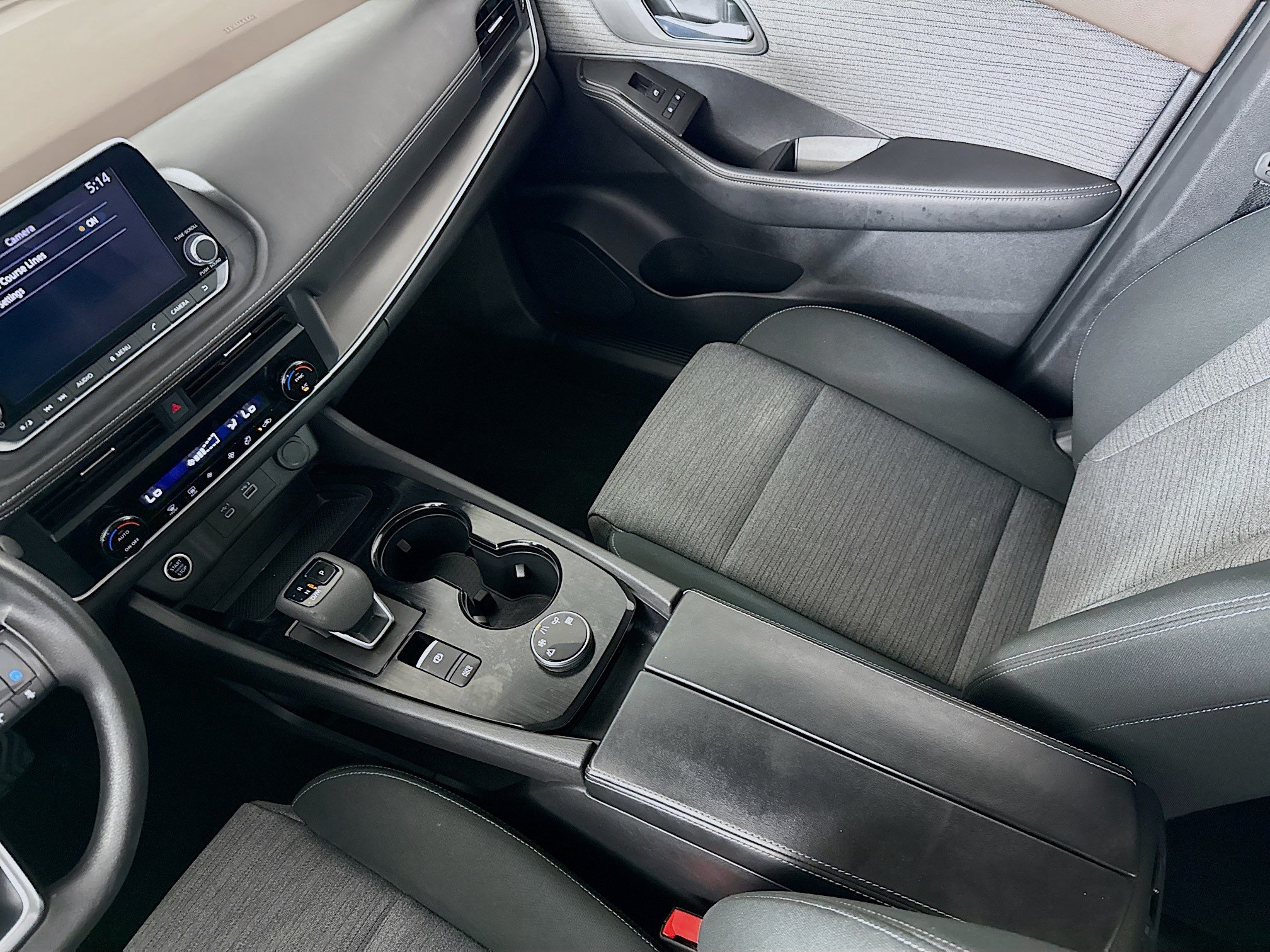 Used 2023 Nissan Rogue SV AWD/4WD image 26