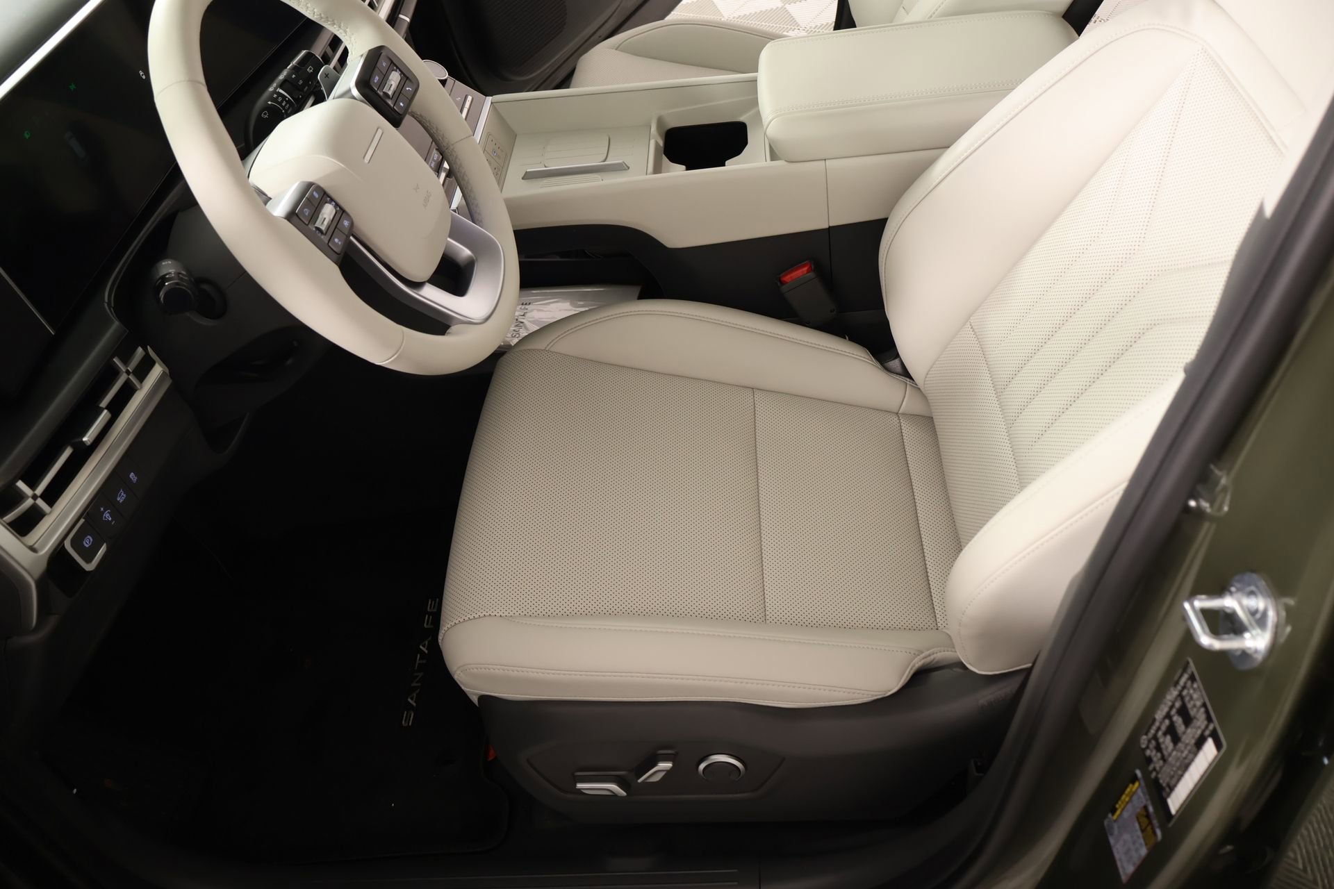 Used 2026 Hyundai Santa Fe SEL FWD image 10