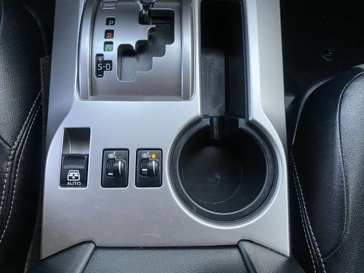 Used 2017 Toyota 4Runner SR5 Premium image 31