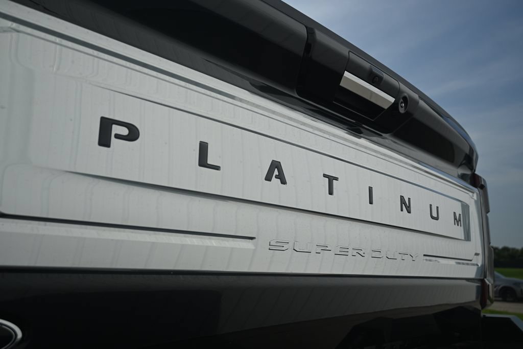 Used 2024 Ford F250 Platinum AWD/4WD image 19