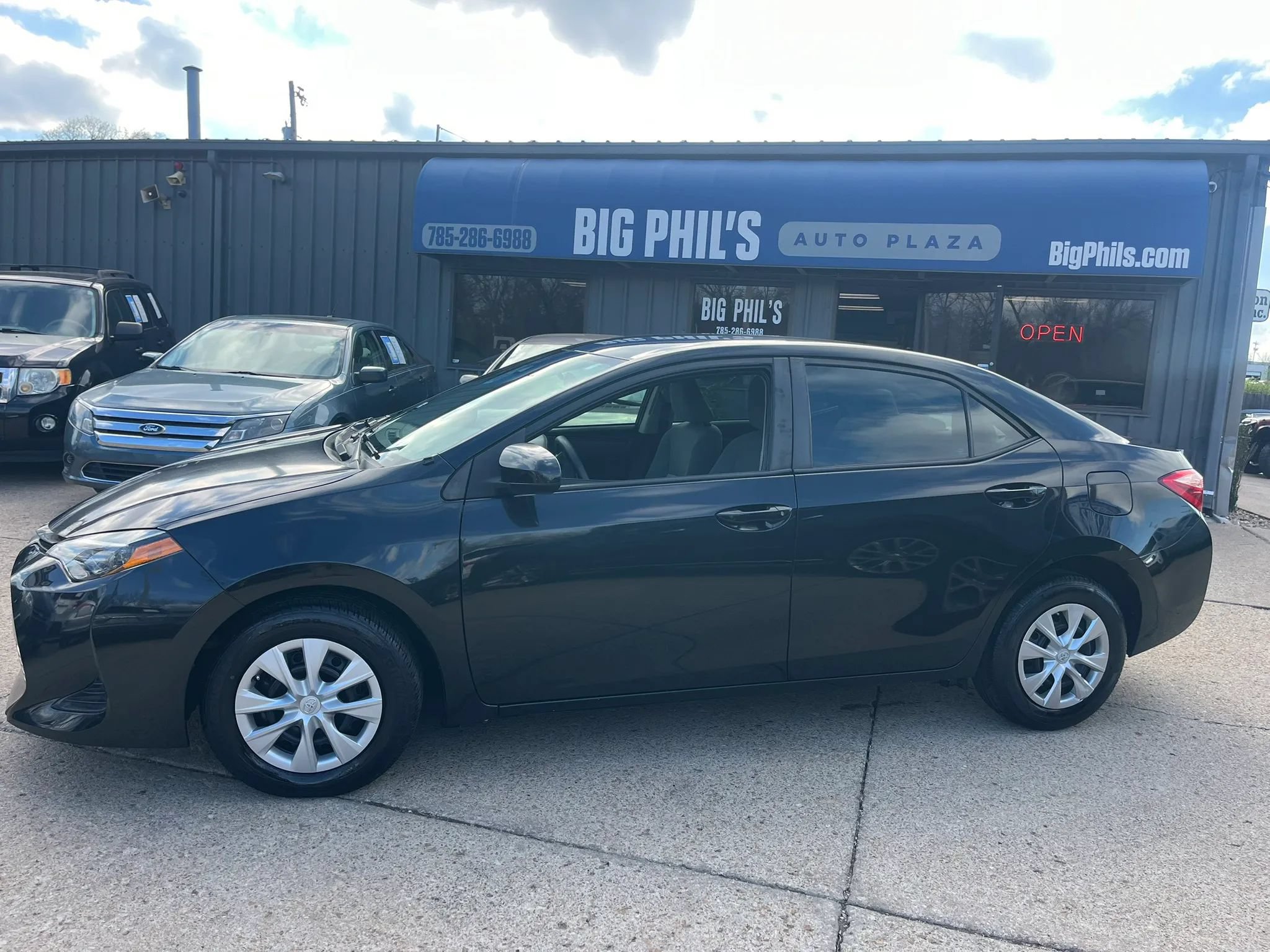Used 2019 Toyota Corolla L FWD image 5