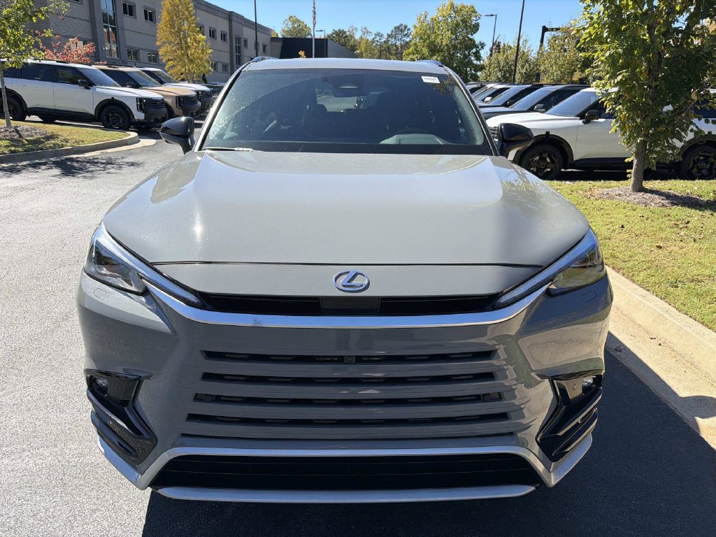 Used 2025 Lexus TX 500h AWD w/ Technology Package image 8