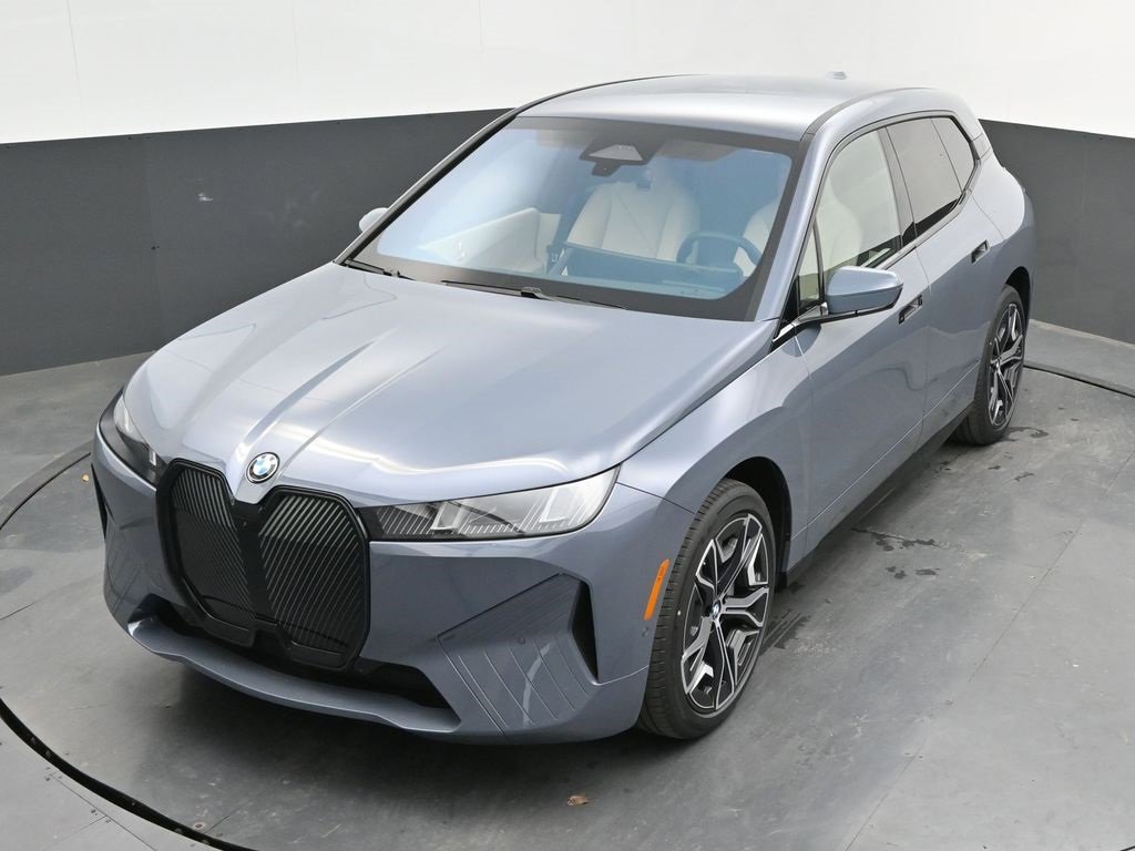 Certified 2026 BMW iX xDrive45 w/ Premium Package image 38