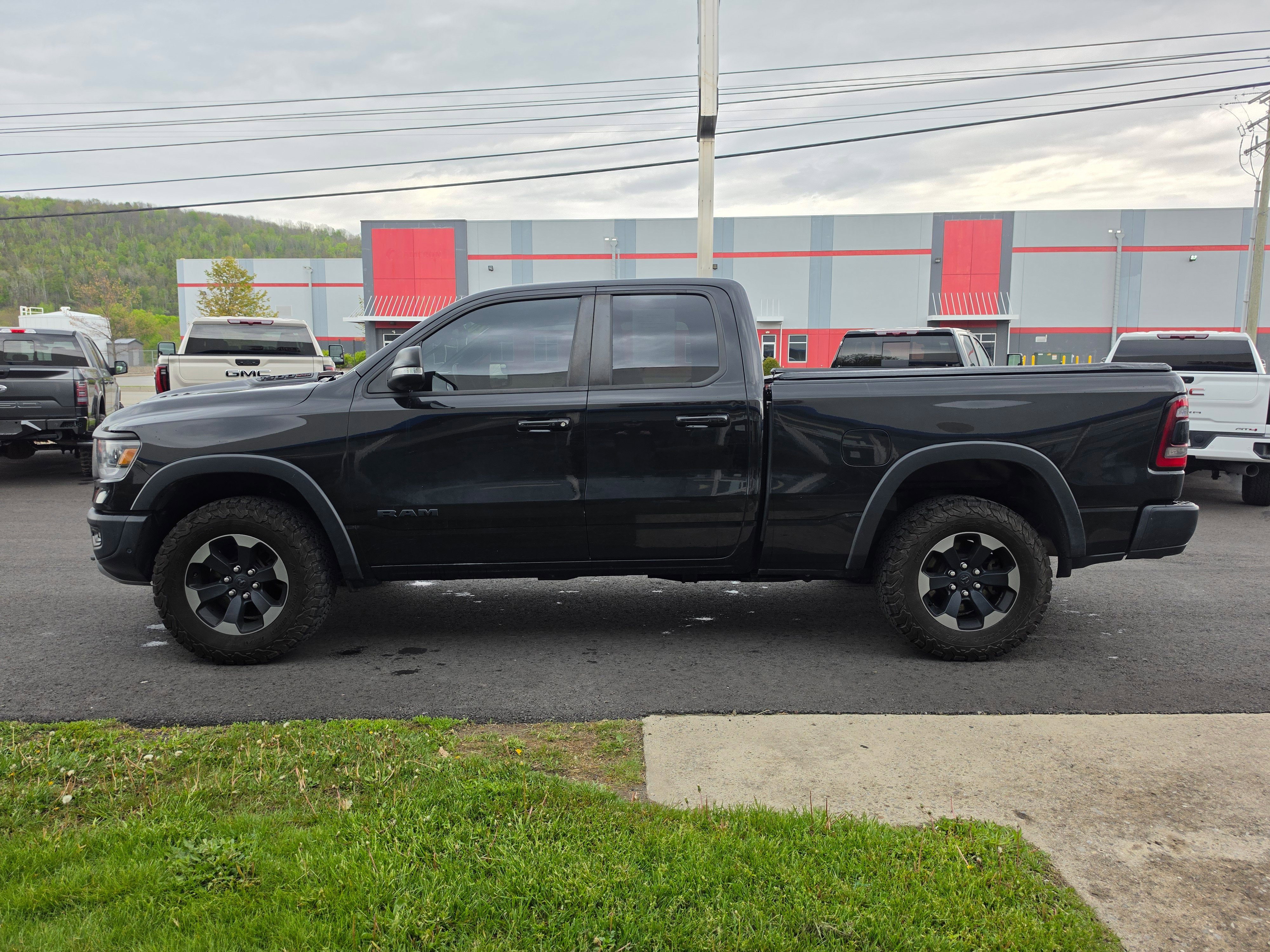 Used 2020 RAM 1500 Rebel w/ Rebel Level 2 Equipment Group AWD/4WD image 7