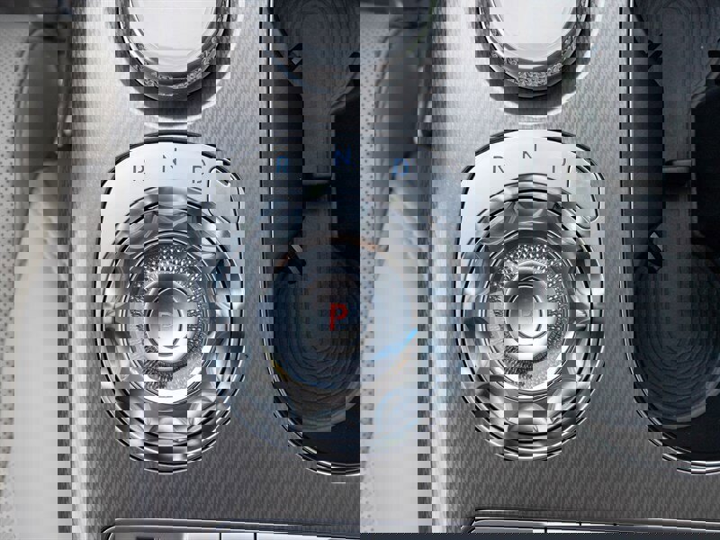 Used 2025 Genesis GV60 RWD image 18