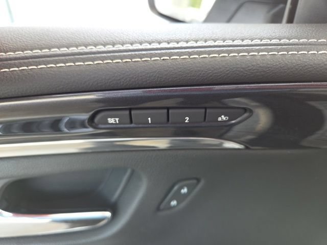 Used 2019 Chevrolet Impala Premier w/ Premier Convenience Package FWD image 11