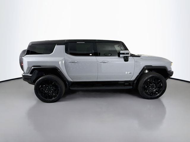 Used 2025 GMC Hummer EV 2X AWD/4WD image 9