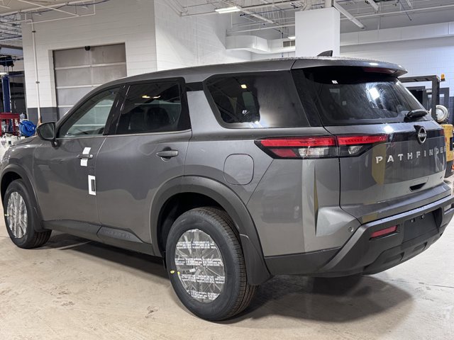 New 2025 Nissan Pathfinder S image 16