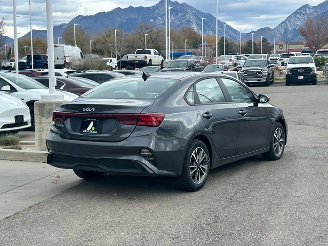 Used 2024 Kia Forte LXS image 3
