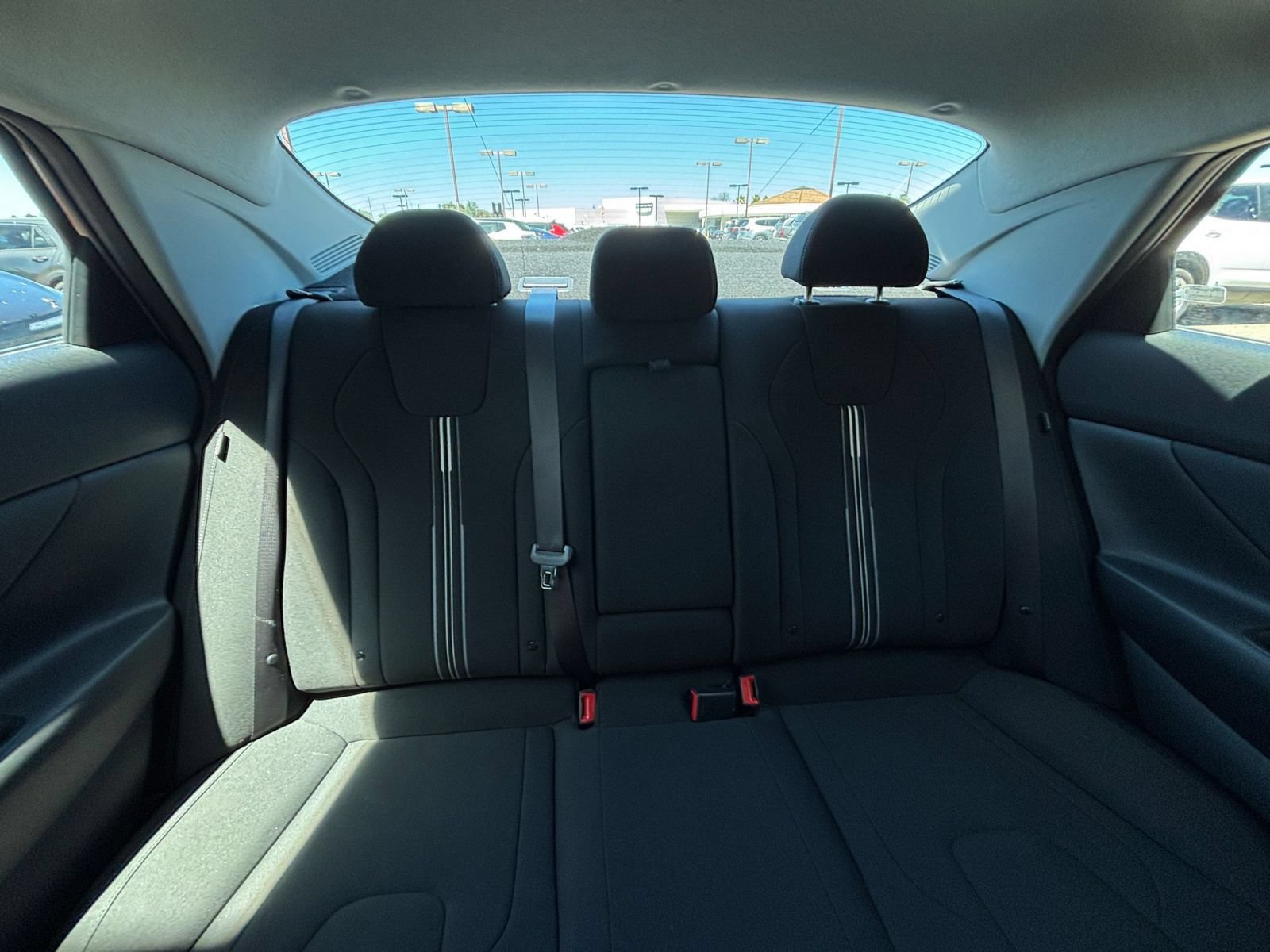 Used 2025 Hyundai Elantra SEL FWD image 39