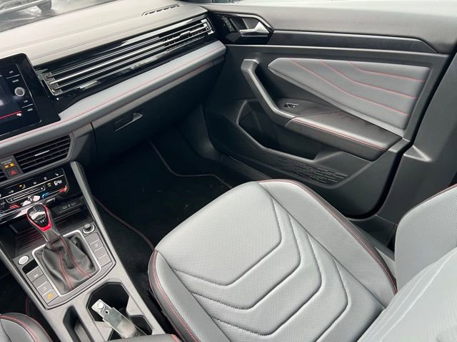 Used 2025 Volkswagen Jetta GLI Autobahn image 15