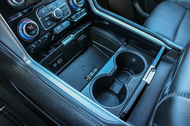 Used 2024 GMC Yukon XL Denali image 26