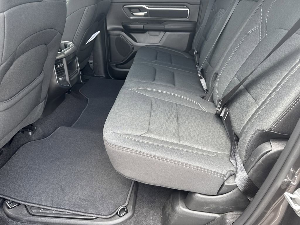 New 2026 RAM 1500 4x4 Crew Cab image 24