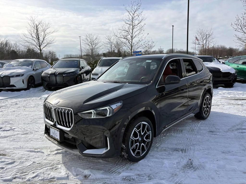 Certified 2025 BMW X1 xDrive28i w/ Premium Package image 3