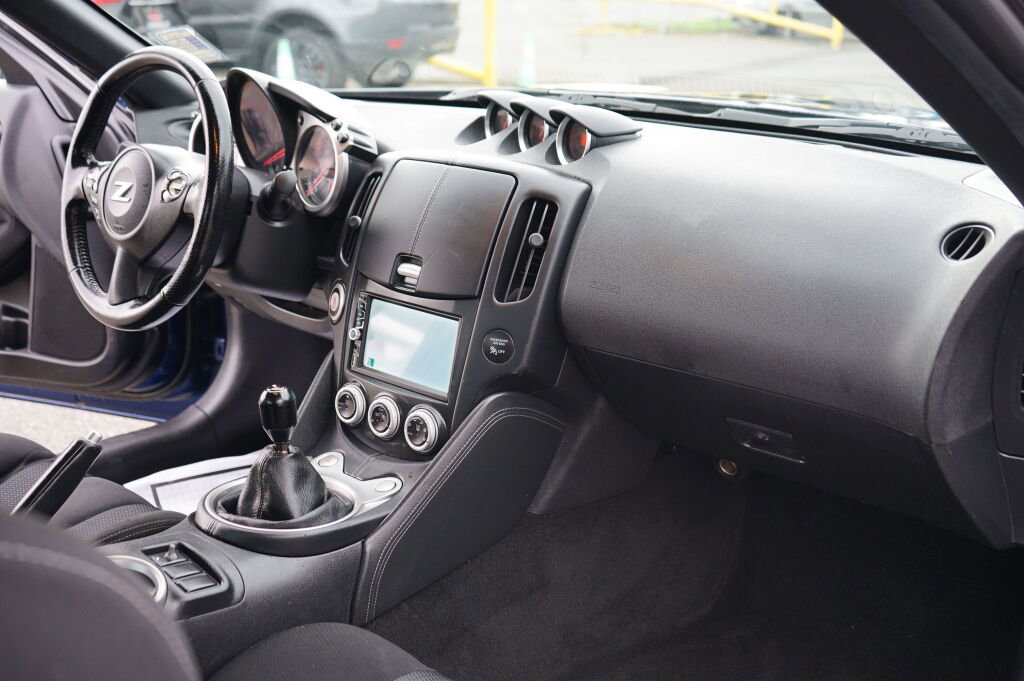 Used 2016 Nissan 370Z Coupe image 15