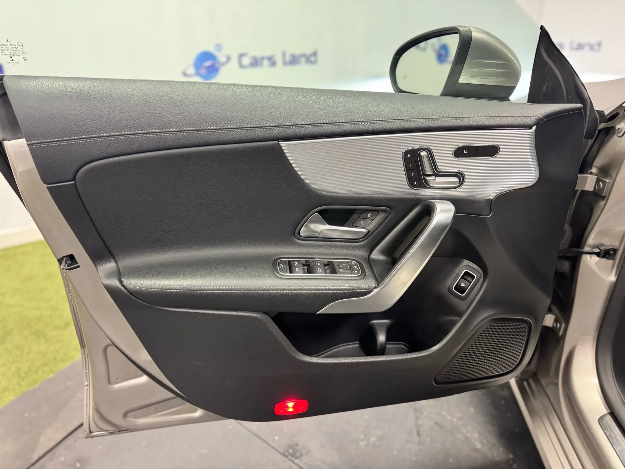 Used 2020 Mercedes-Benz CLA 250 4MATIC image 11