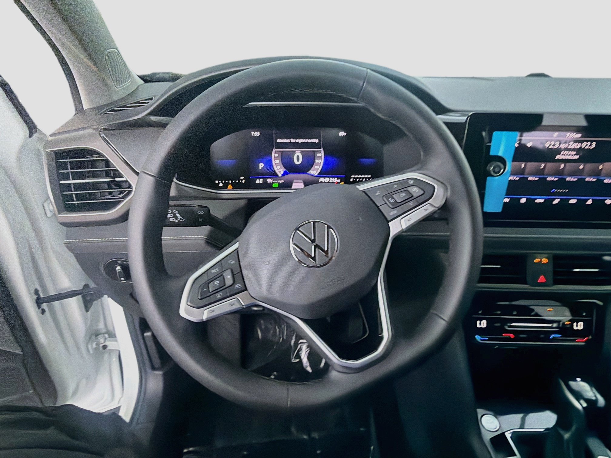 New 2026 Volkswagen Taos SE FWD image 10