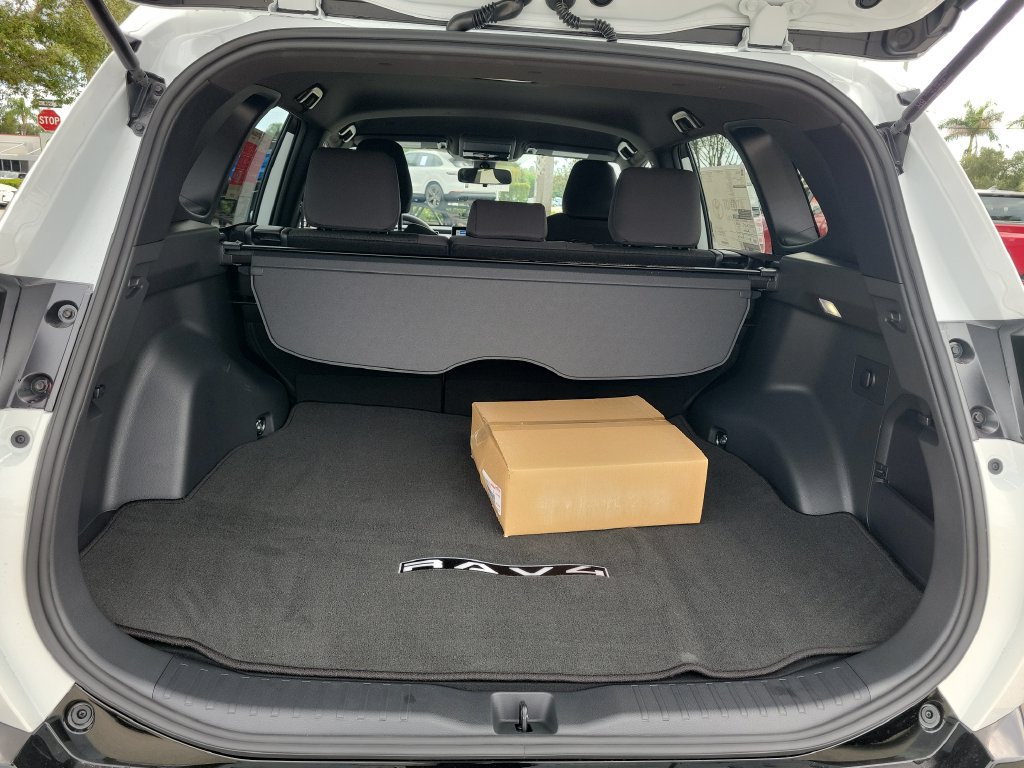 New 2026 Toyota RAV4 SE AWD/4WD image 29