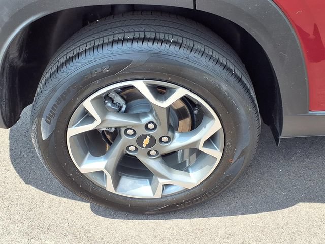 Certified 2025 Chevrolet Trax LT FWD image 26