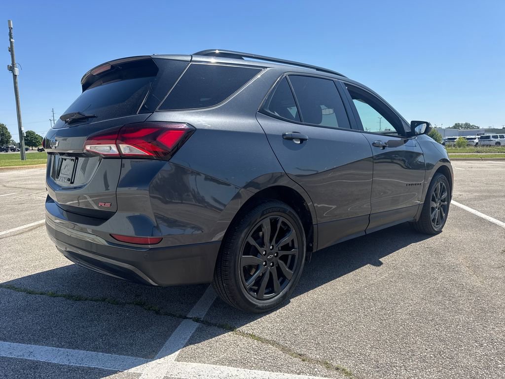 Used 2022 Chevrolet Equinox RS w/ RS Leather Package FWD image 8